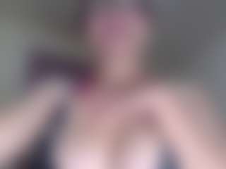 Milfcamila's Live Sex Cam Show