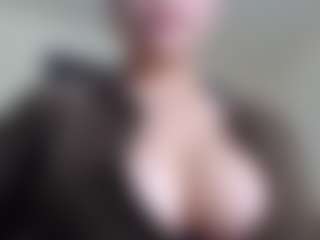 Milfcamila's Live Sex Cam Show