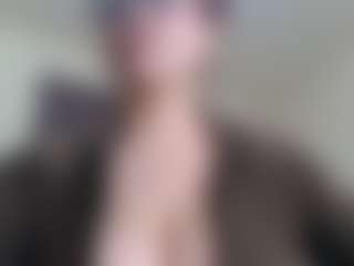 Milfcamila's Live Sex Cam Show