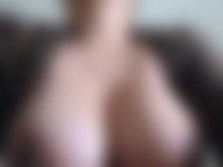 Milfcamila's Live Sex Cam Show