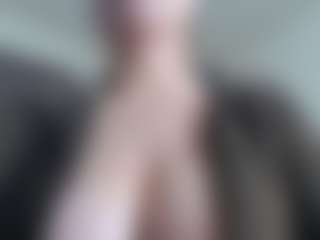 Milfcamila's Live Sex Cam Show