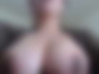 Milfcamila's Live Sex Cam Show