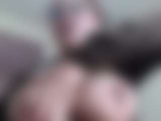 Milfcamila's Live Sex Cam Show