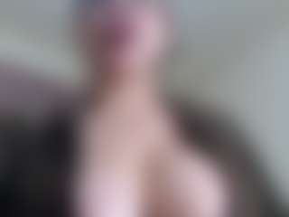 Milfcamila's Live Sex Cam Show