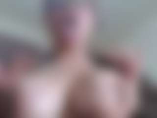 Milfcamila's Live Sex Cam Show