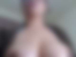 Milfcamila's Live Sex Cam Show