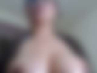 Milfcamila's Live Sex Cam Show
