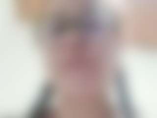 Live cam show with Milfcamila - Big Tits on livesuperchat.net