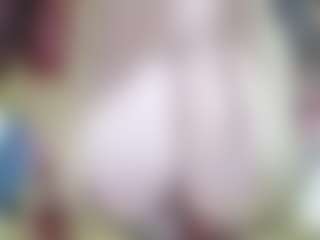 Milfcamila's Live Sex Cam Show