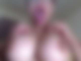 Milfcamila's Live Sex Cam Show