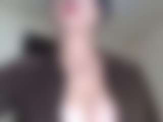 Milfcamila's Live Sex Cam Show