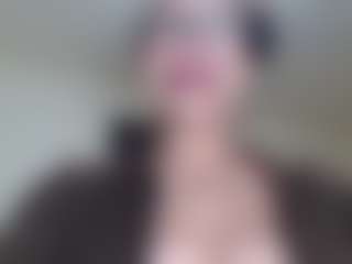 Milfcamila's Live Sex Cam Show