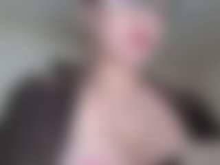 Live cam show with Milfcamila - Fingers on Camsoda Late Night