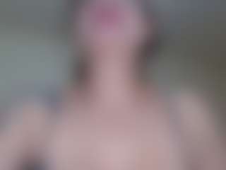 Milfcamila's Live Sex Cam Show