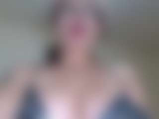 Live cam show with Milfcamila - Dirty on 1on1-livenow