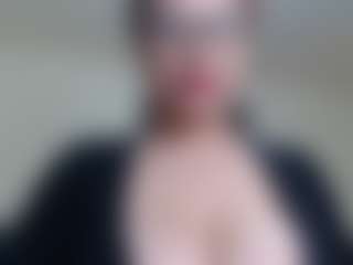 Milfcamila's Live Sex Cam Show