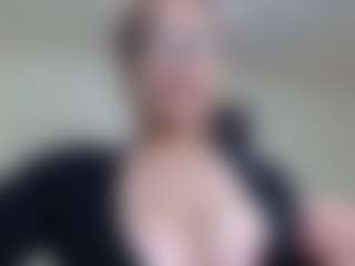 Milfcamila's Live Sex Cam Show