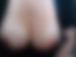 Milfcamila's Live Sex Cam Show