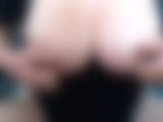 Live cam show with Milfcamila - Mature Toys on CamClone