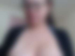 Milfcamila's Live Sex Cam Show