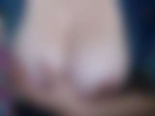 Milfcamila's Live Sex Cam Show