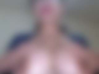 Milfcamila's Live Sex Cam Show