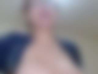 Milfcamila's Live Sex Cam Show