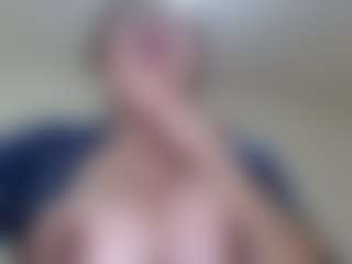 Milfcamila's Live Sex Cam Show