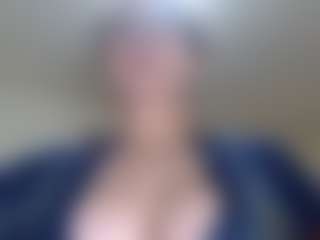 Live cam show with Milfcamila - Mature MILF on Milfs Live