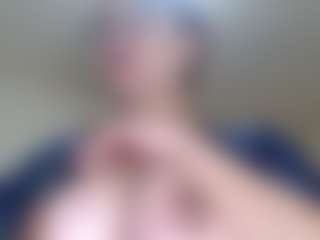 Milfcamila's Live Sex Cam Show