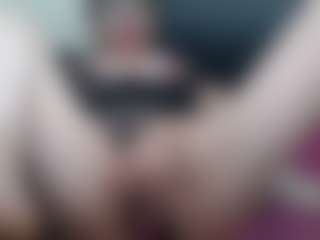 Live cam show with Milfcamila - BBW on liverealitysex.com