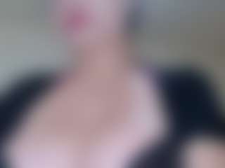 Milfcamila's Live Sex Cam Show