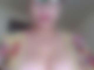 Milfcamila's Live Sex Cam Show