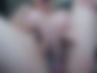 Milfcamila's Live Sex Cam Show
