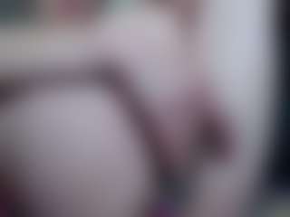Milfcamila's Live Sex Cam Show