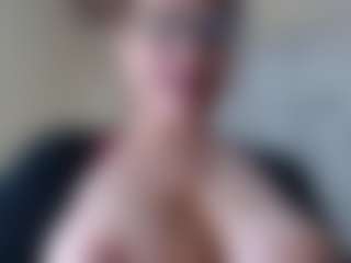 Milfcamila's Live Sex Cam Show