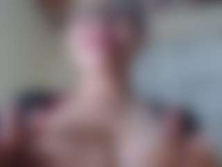 Milfcamila's Live Sex Cam Show