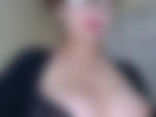 Milfcamila's Live Sex Cam Show