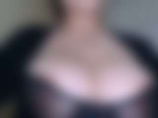 Milfcamila's Live Sex Cam Show
