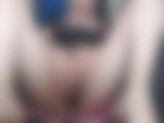 Milfcamila's Live Sex Cam Show