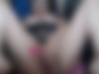 Milfcamila's Live Sex Cam Show