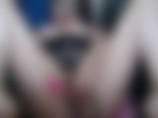 Milfcamila's Live Sex Cam Show