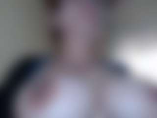 Live cam show with Milfcamila - Tease MILF on https://playwithruby.com