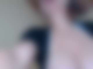 Milfcamila's Live Sex Cam Show