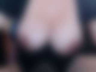 Live cam show with Milfcamila - White MILF on CamClone | colombia