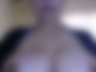 Milfcamila's Live Sex Cam Show