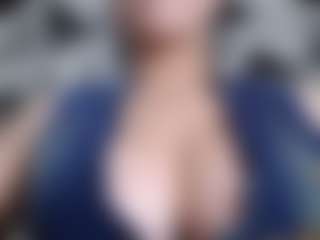 Milfcamila MILF webcam performer live streaming