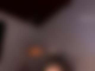 Live cam show with Nayahh - Facial Piercings on AdultVida.com