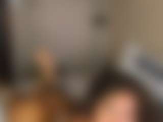 Live cam show with Nayahh - Body Massage on Adult Interactions