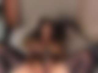 Live cam show with Nayahh - Shaved on Milf Play